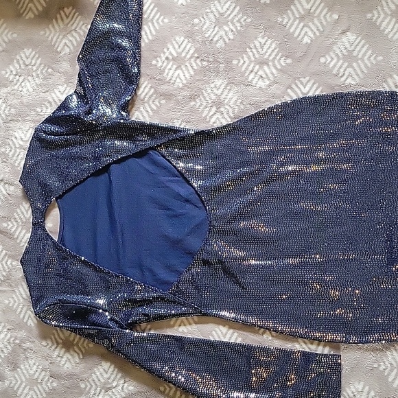 Beautiful Blue - Picture 2 of 3